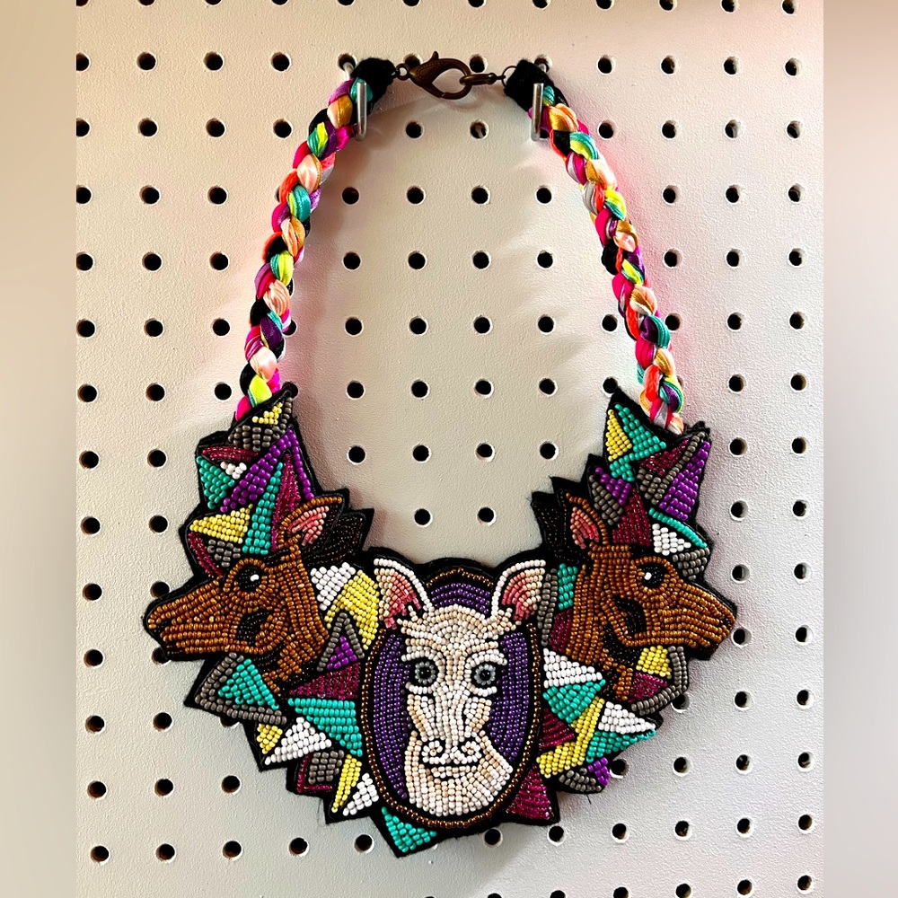 Beaded vintage bib collar necklace with deer design